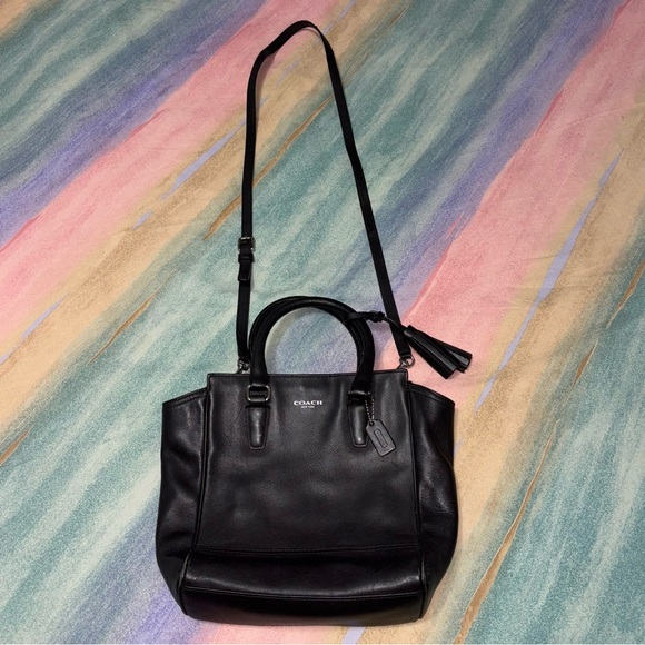 Coach F 48894 Mini Tanner crossbody bags in black - Picture 3 of 10